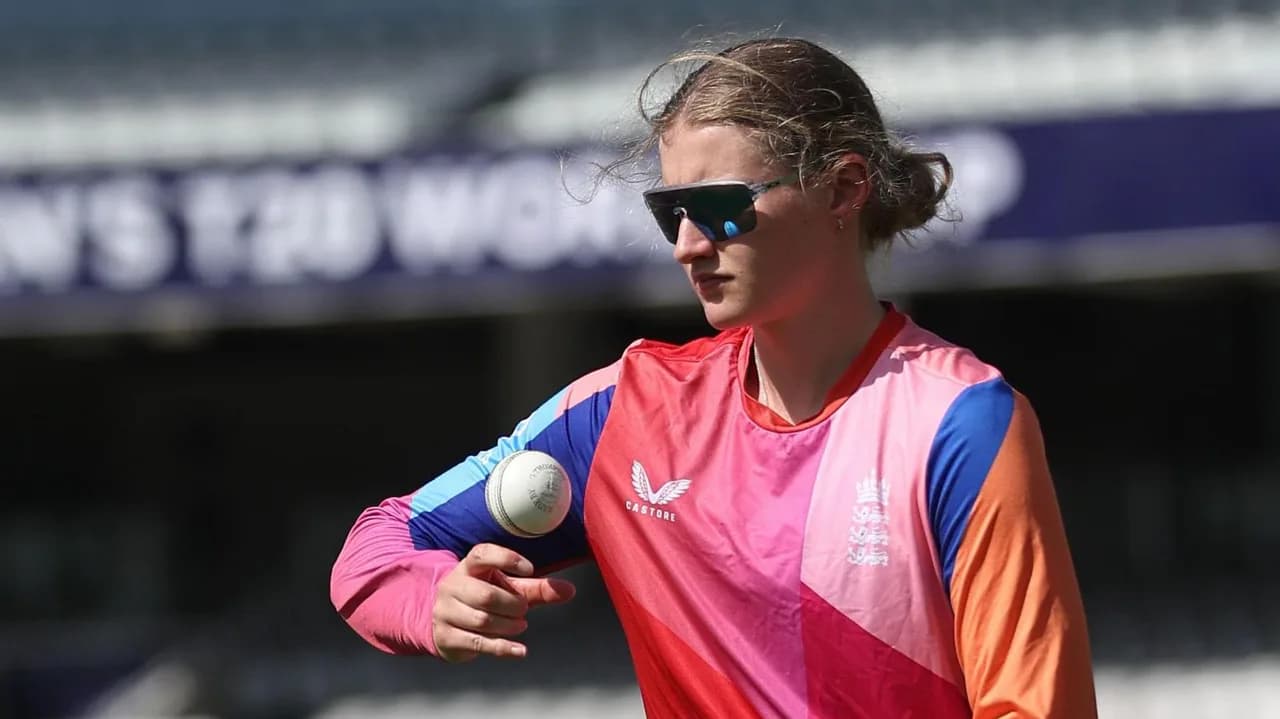 England Women Armed With Ice Vests and Mints for Lord's Heatwave