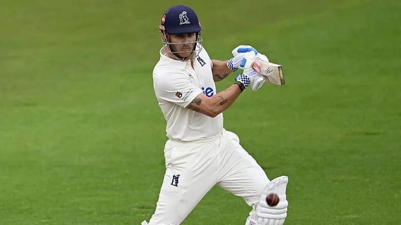 Hain's brilliant 88* keeps Warks alive as Essex edge ahead