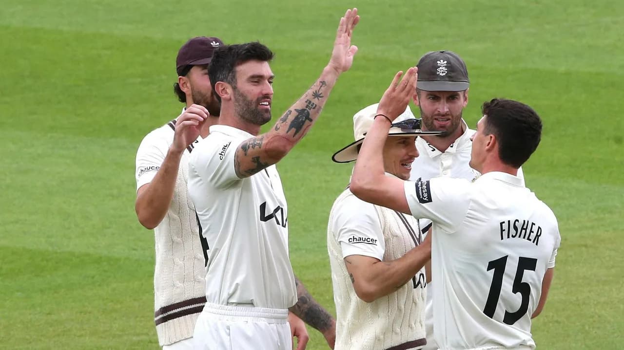 Rain Frustrates Surrey's Bowling Attack Against Hampshire