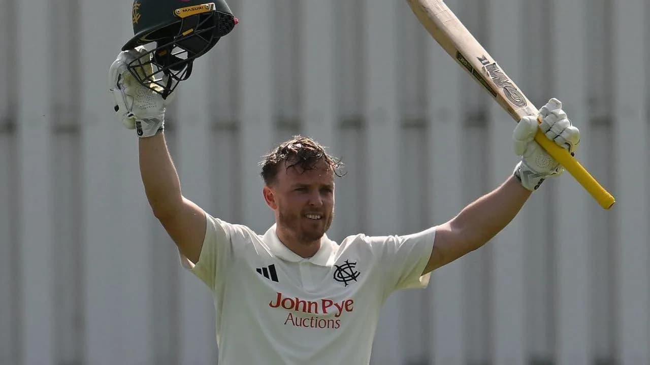 Slater's 178 Powers Nottinghamshire to Commanding Position